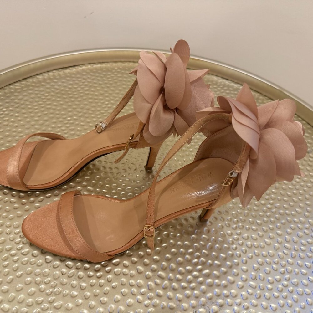 Statement Heels - Picture 2 of 4